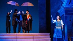 CINDERELLA: the prince arrives with the bracelet